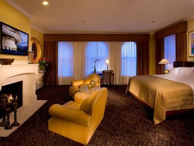The Louie, A Davenport Hotel, Autograph Collection
